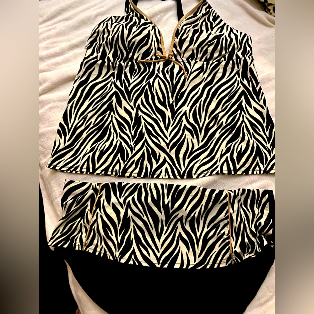 Jacklyn Smith two piece new